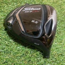 Used Titleist 917 D3 Driver head 8.5