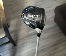 TaylorMade SIM2 MAX-D Fairway Wood 5W 19° Regular Flex Air Speeder Shaft RH